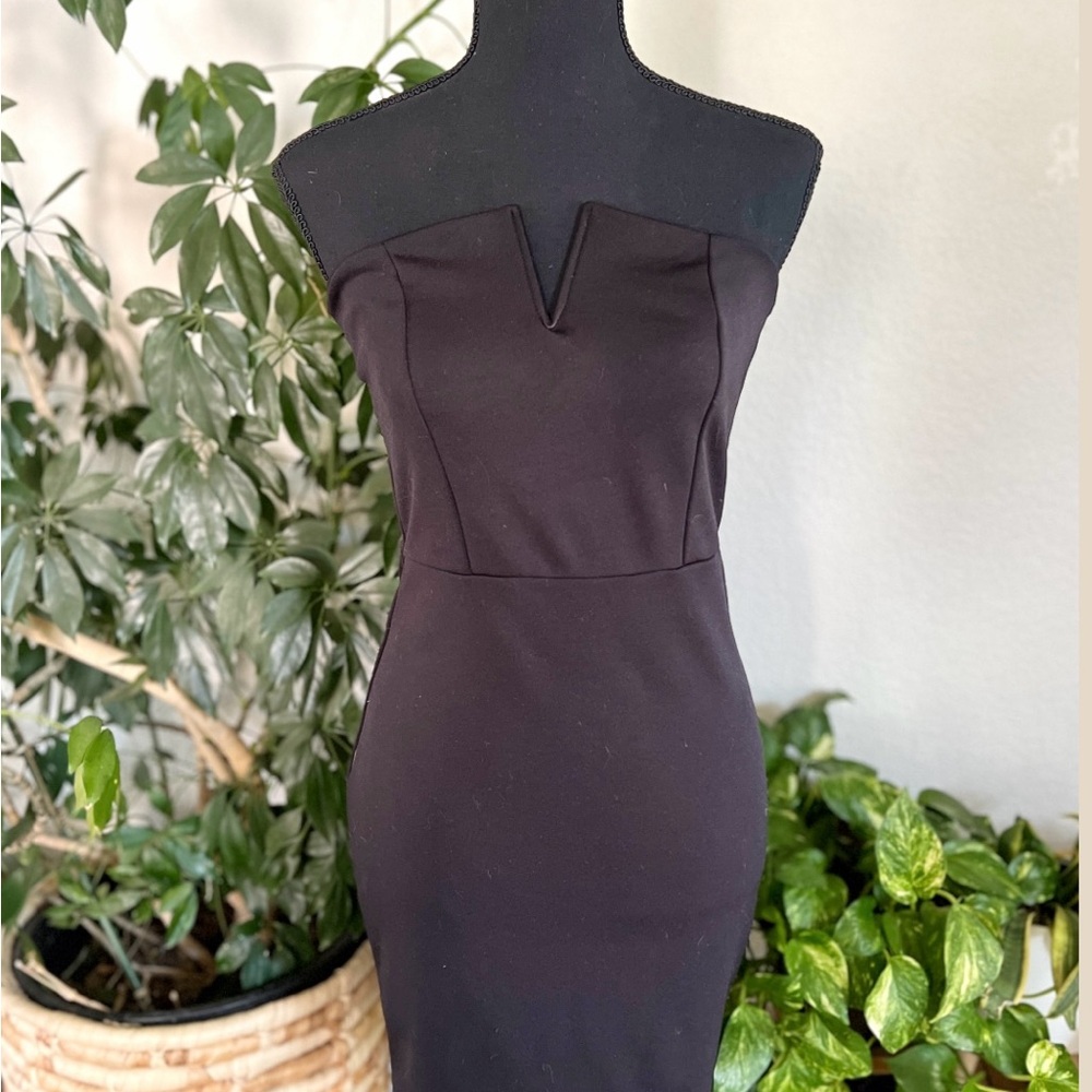 PrettyLittleThing Black Strapless Bodycon Dress